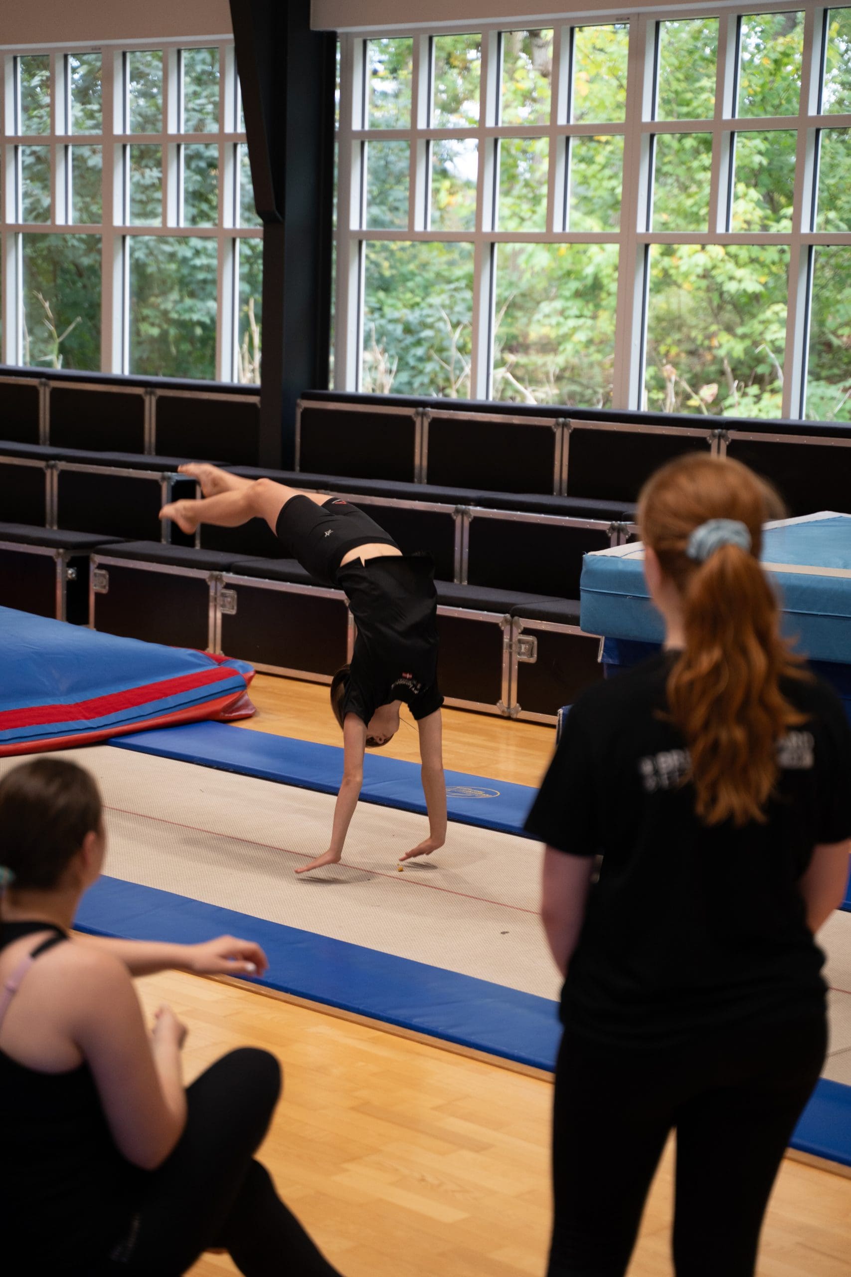 Tumbling-som-valgfag-paa-efterskole-scaled.jpg